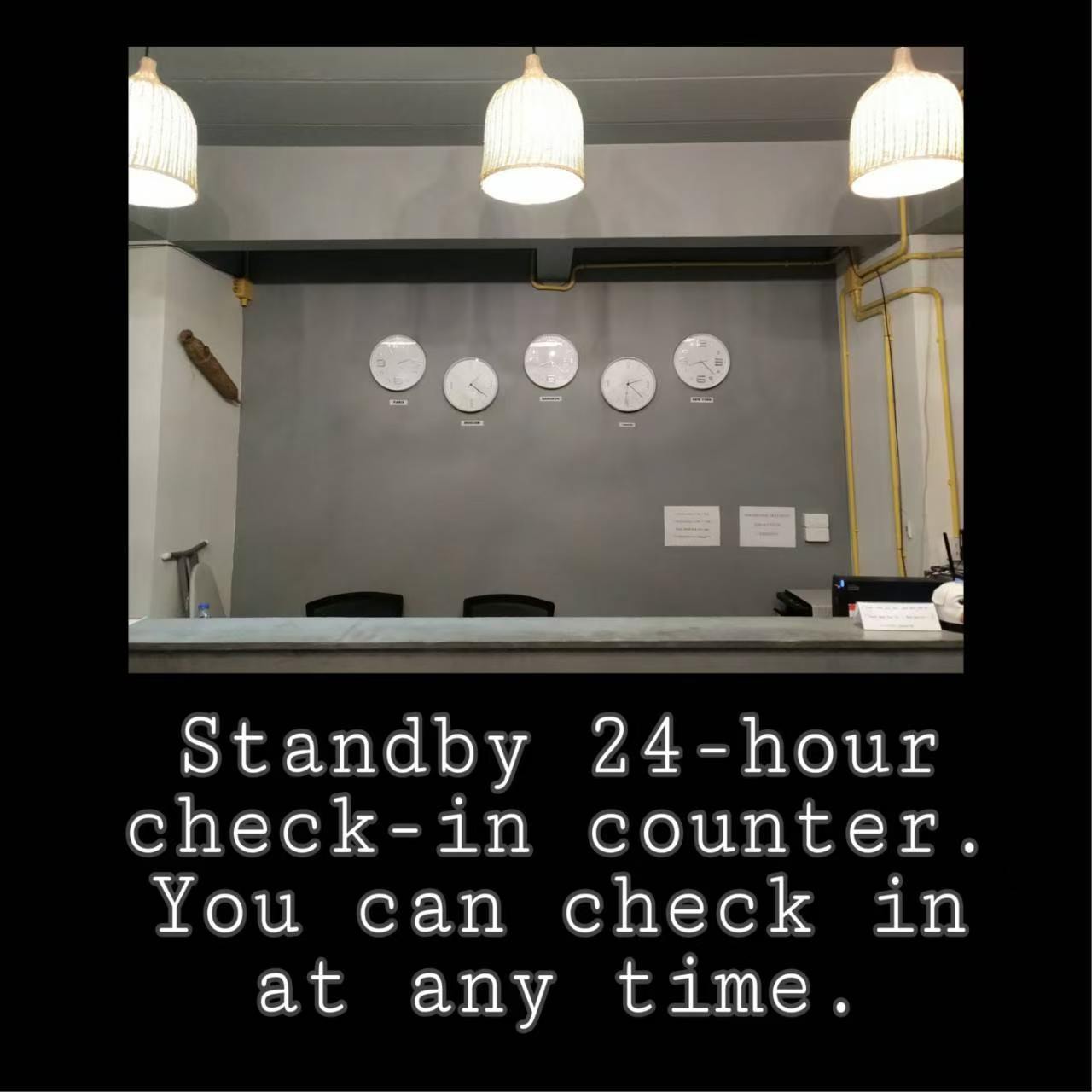 เคาน์เตอร์เช็กอิน 24 ชั่วโมงของ Best Bed Suvarnabhumi Hostel